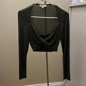 Long sleeve crop top